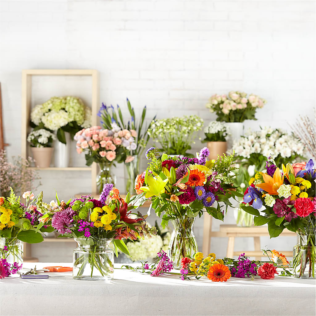 Bold & Bright – A Florist Original – GARRISON DESIGNS FLORIST & INTERIORS, Huntington WV
