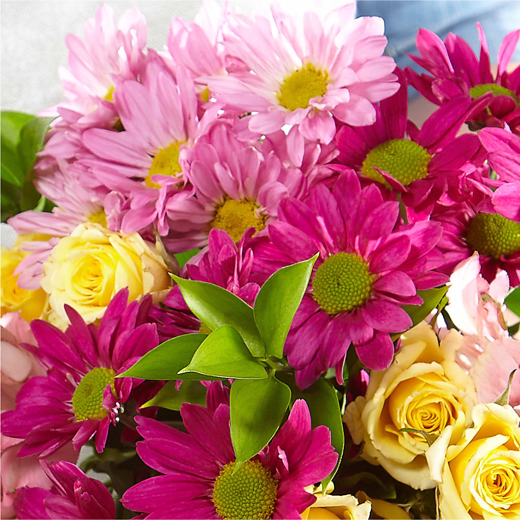 Florist Original Mixed Bouquet – GARRISON DESIGNS FLORIST & INTERIORS, Huntington WV