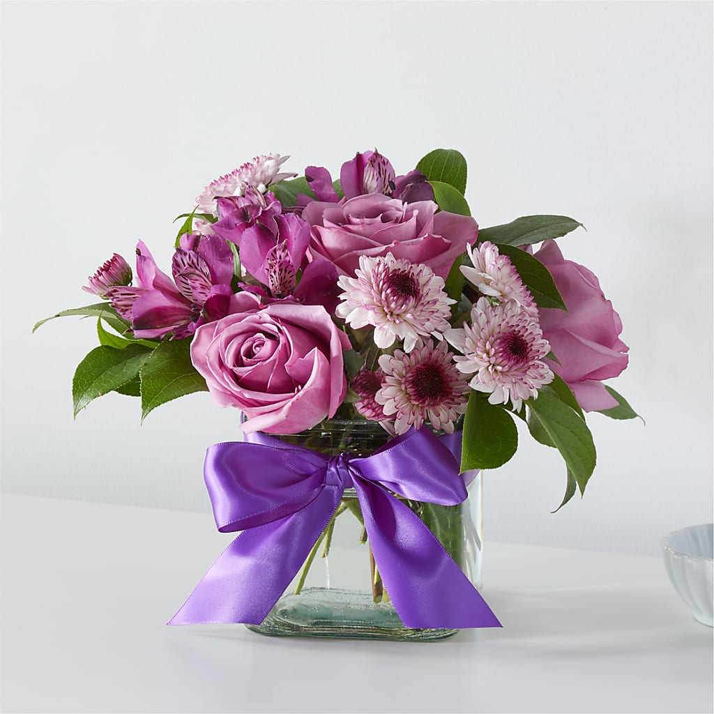 Sugarplum Bouquet – GARRISON DESIGNS FLORIST & INTERIORS, Huntington WV
