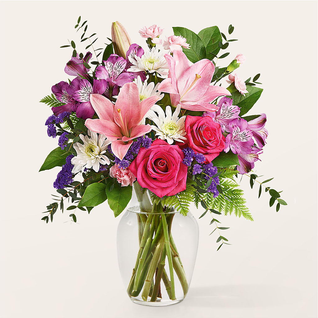 Lace & Pearls Bouquet – GARRISON DESIGNS FLORIST & INTERIORS, Huntington WV