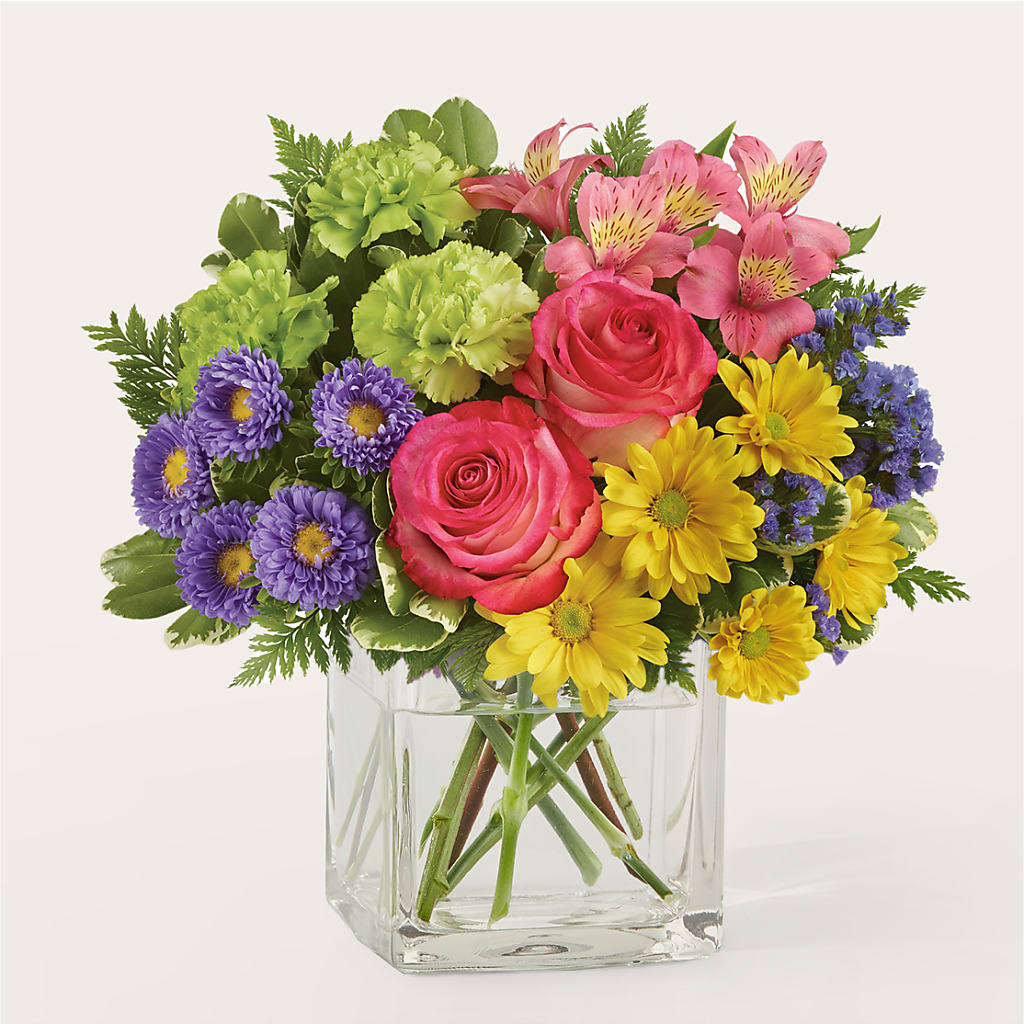 Candy Jar Bouquet – GARRISON DESIGNS FLORIST & INTERIORS, Huntington WV