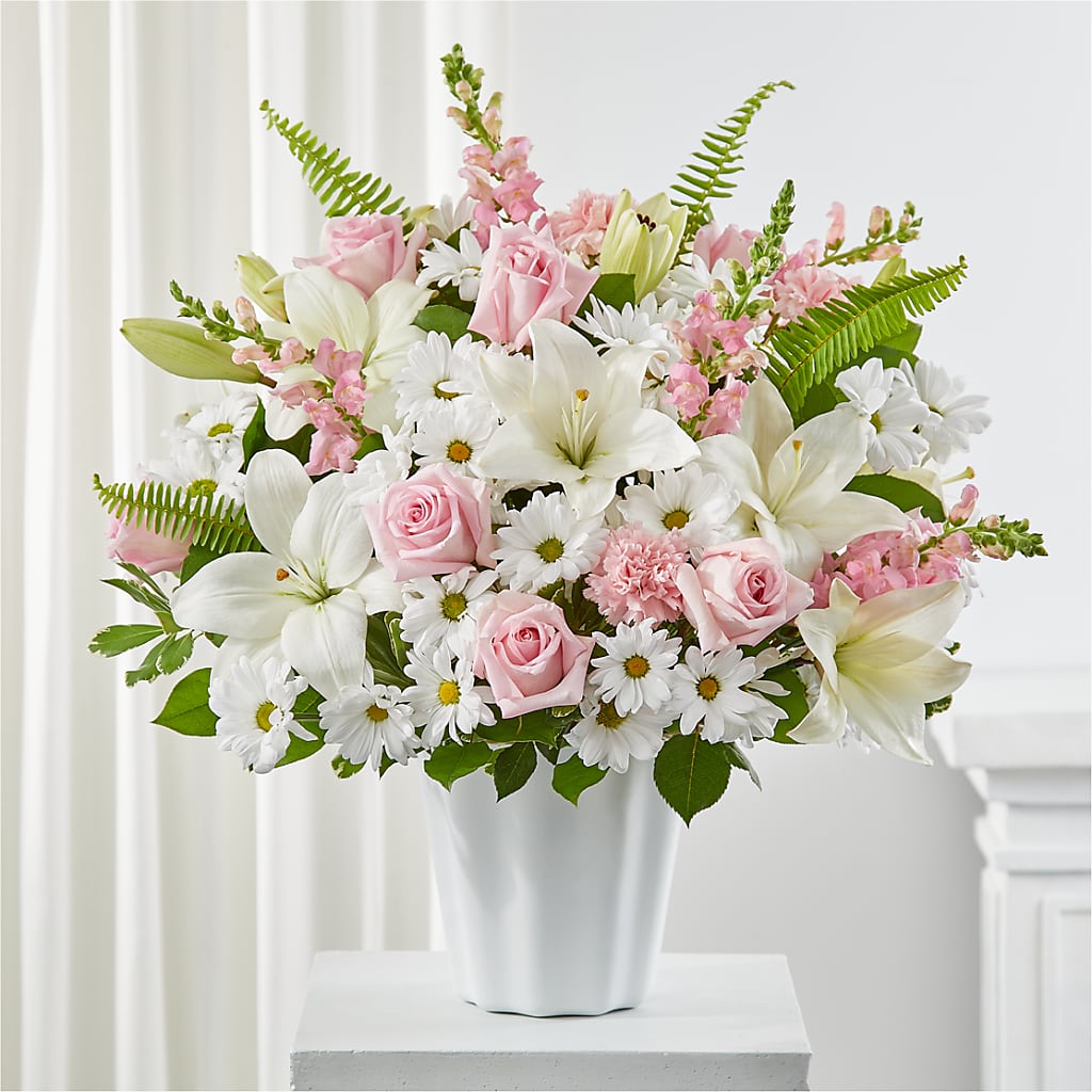 Soft Touch Tabletop Basket – GARRISON DESIGNS FLORIST & INTERIORS, Huntington WV