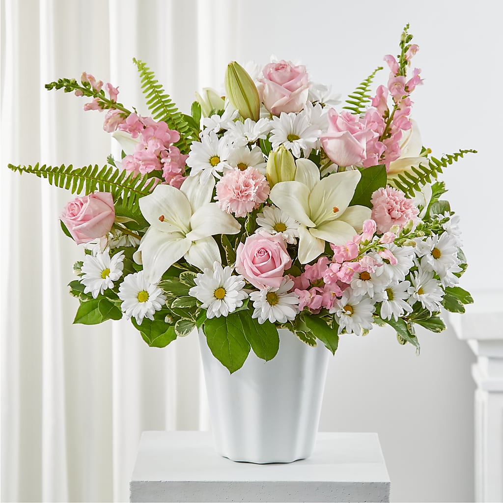 Soft Touch Tabletop Basket – GARRISON DESIGNS FLORIST & INTERIORS, Huntington WV