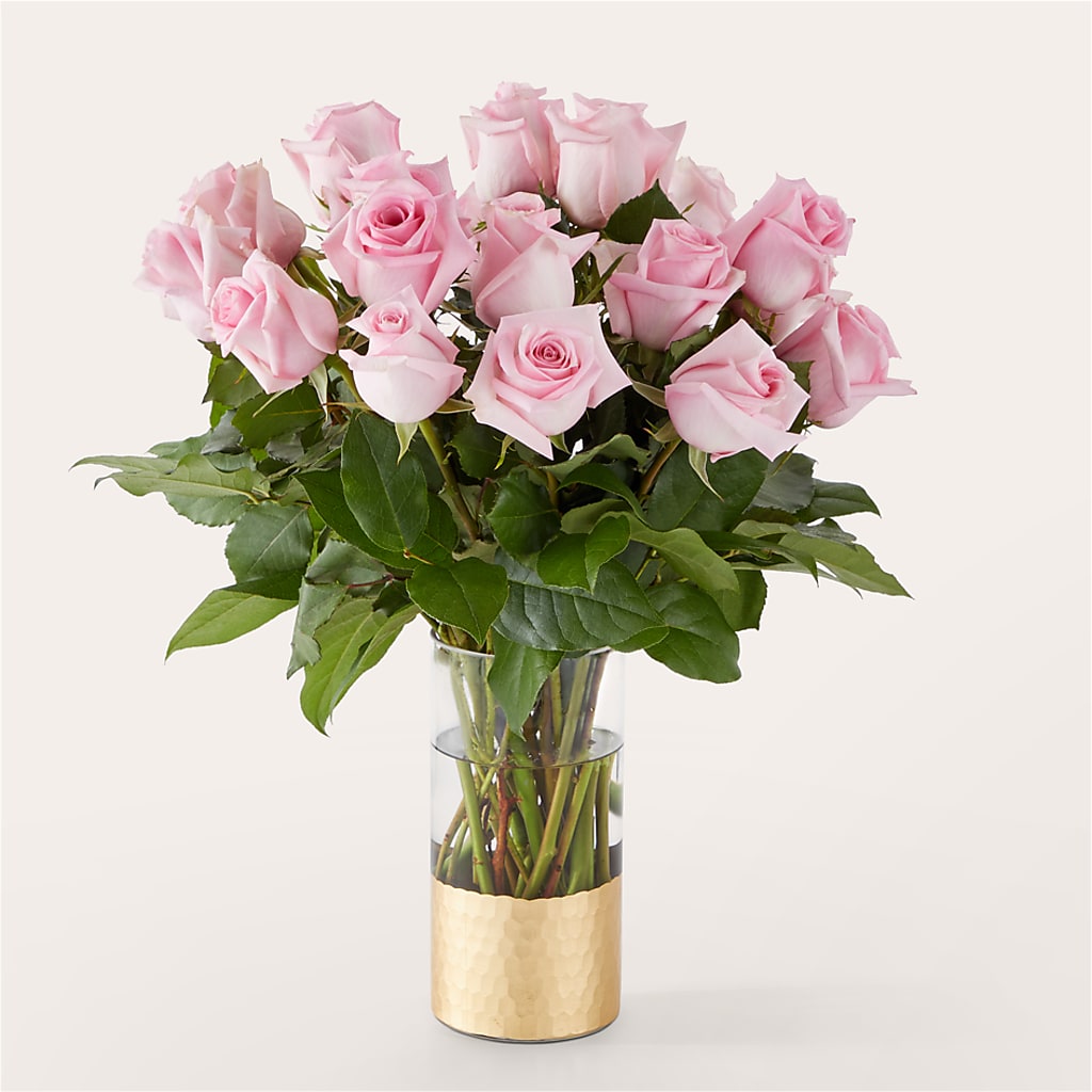 Picture Perfect Pink Rose Bouquet – GARRISON DESIGNS FLORIST & INTERIORS, Huntington WV