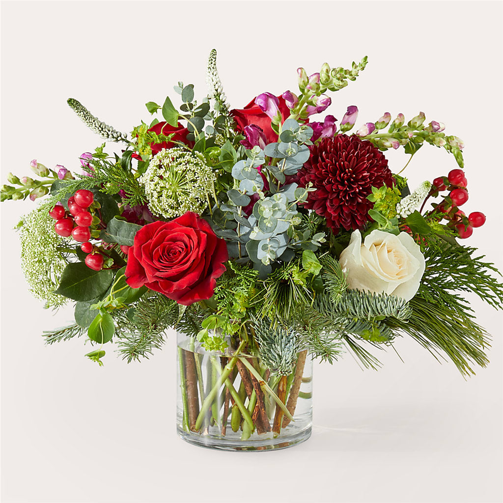Cranberry Fizz Bouquet – GARRISON DESIGNS FLORIST & INTERIORS, Huntington WV