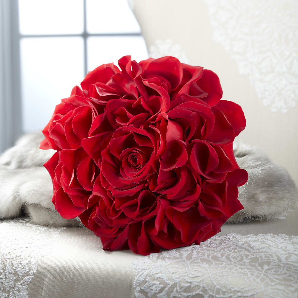 Composite Rose Bouquet – GARRISON DESIGNS FLORIST & INTERIORS, Huntington WV