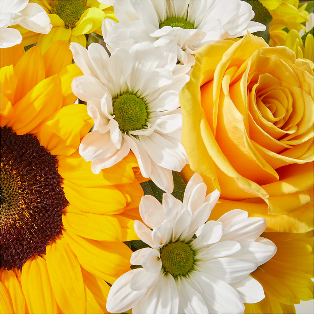 Be Happy Bouquet – GARRISON DESIGNS FLORIST & INTERIORS, Huntington WV