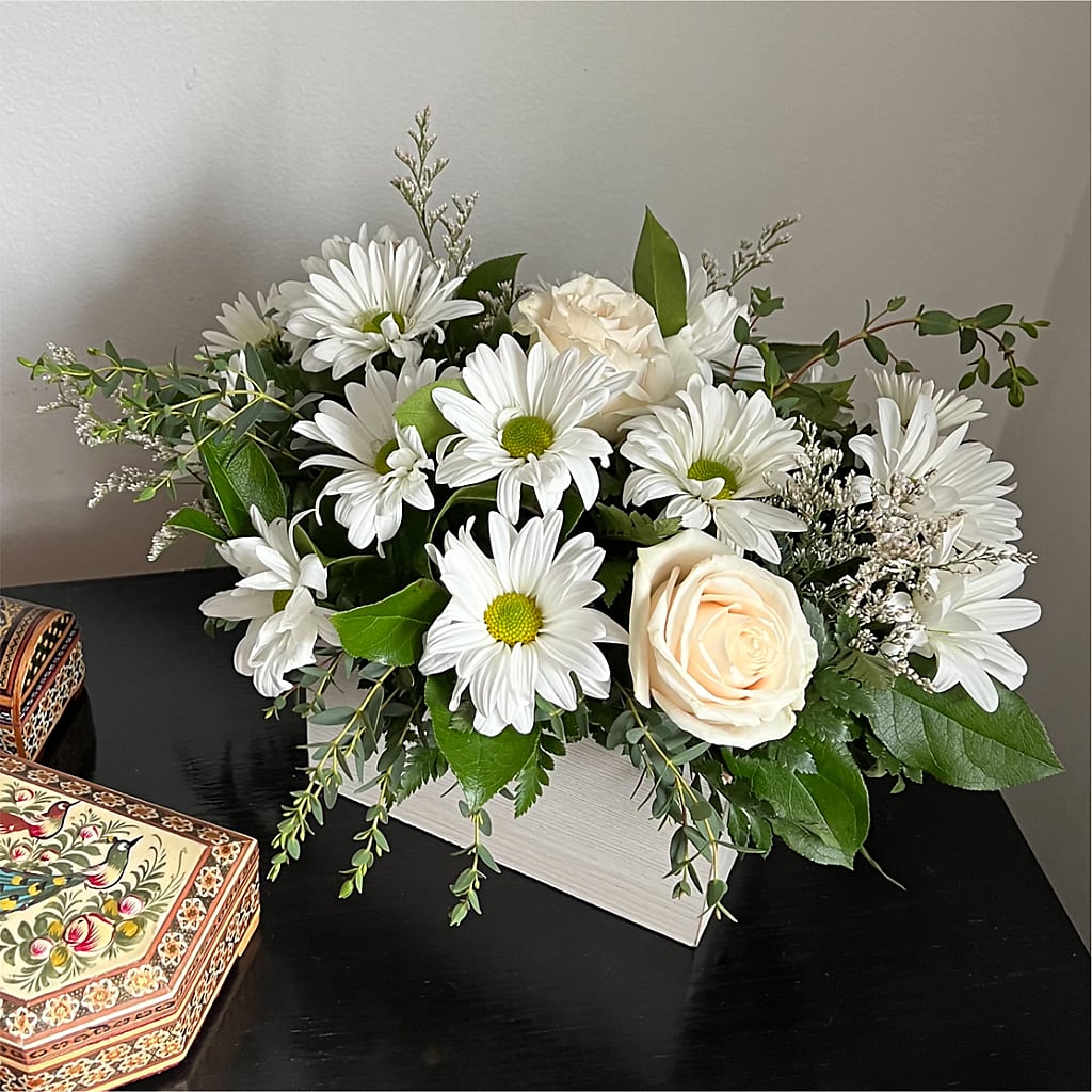 Fresh Linen Box Bouquet – GARRISON DESIGNS FLORIST & INTERIORS, Huntington WV