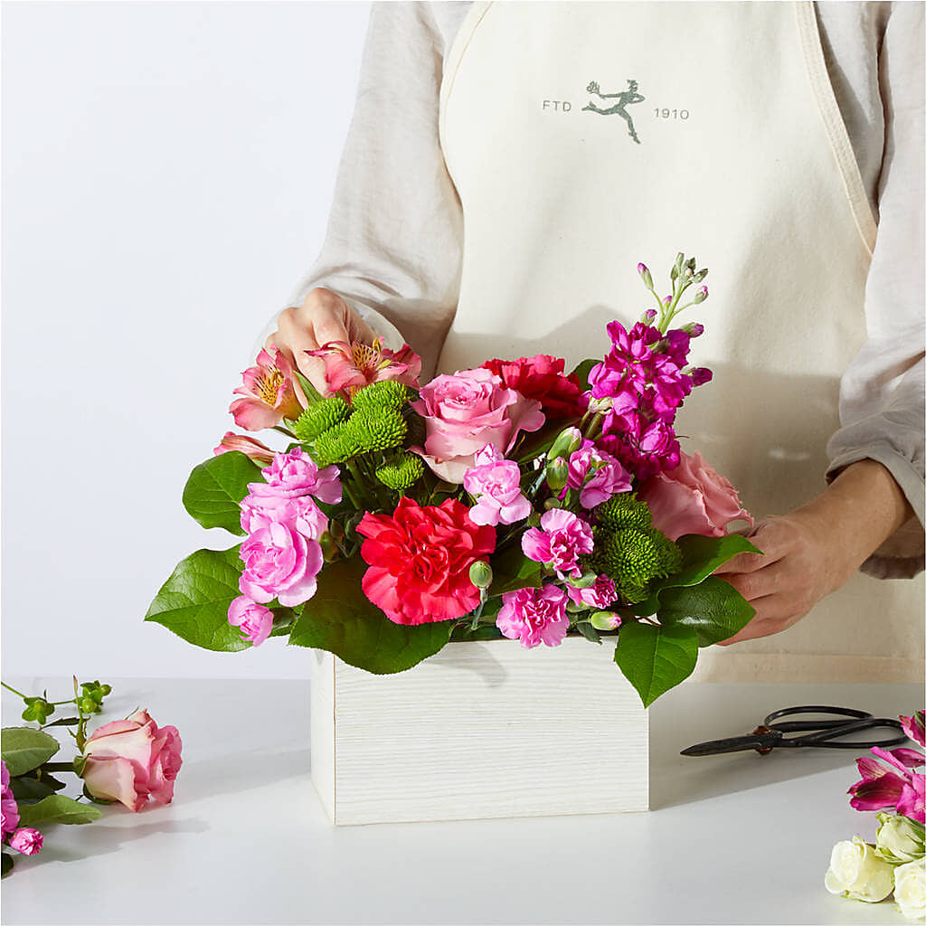 Sweetberry Box – A Florist Original – GARRISON DESIGNS FLORIST & INTERIORS, Huntington WV