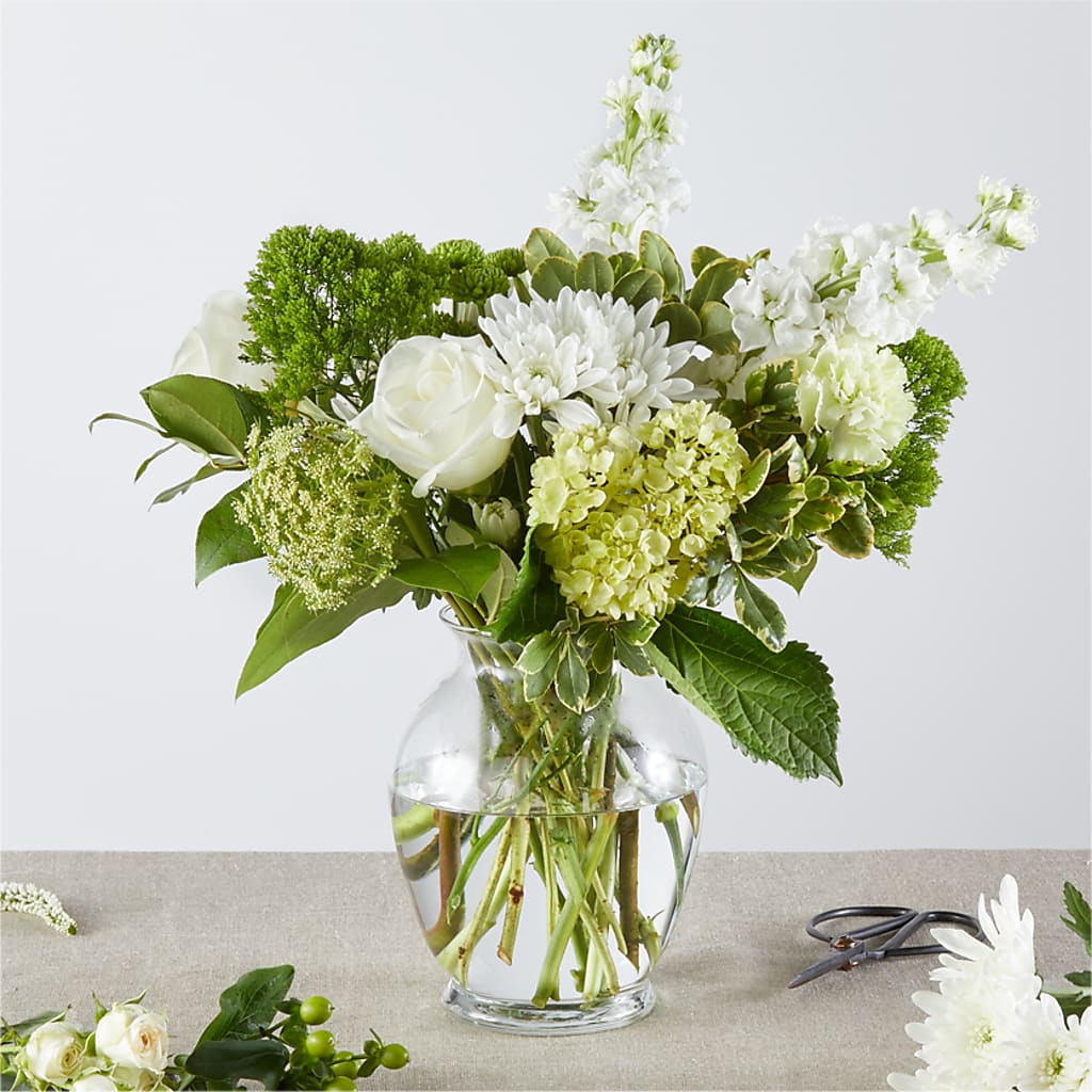 Irish Garden - A Florist Original – GARRISON DESIGNS FLORIST & INTERIORS, Huntington WV