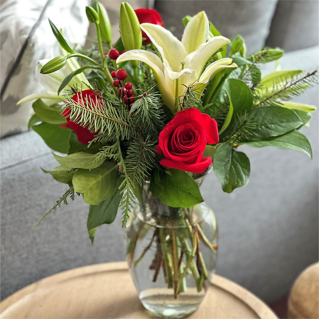 Sparkling Snowflakes Bouquet – GARRISON DESIGNS FLORIST & INTERIORS, Huntington WV