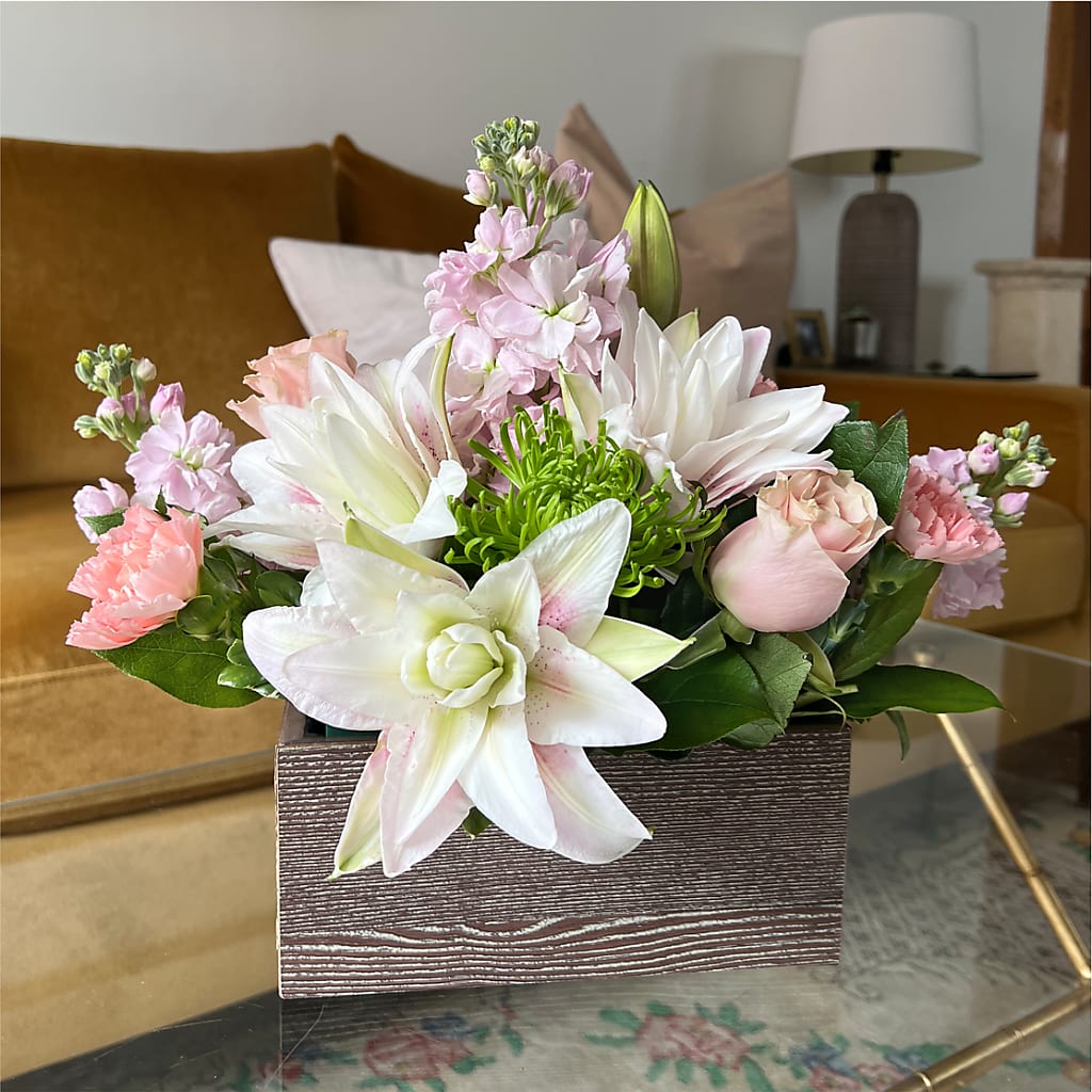 Beautiful Spirit Basket – GARRISON DESIGNS FLORIST & INTERIORS, Huntington WV