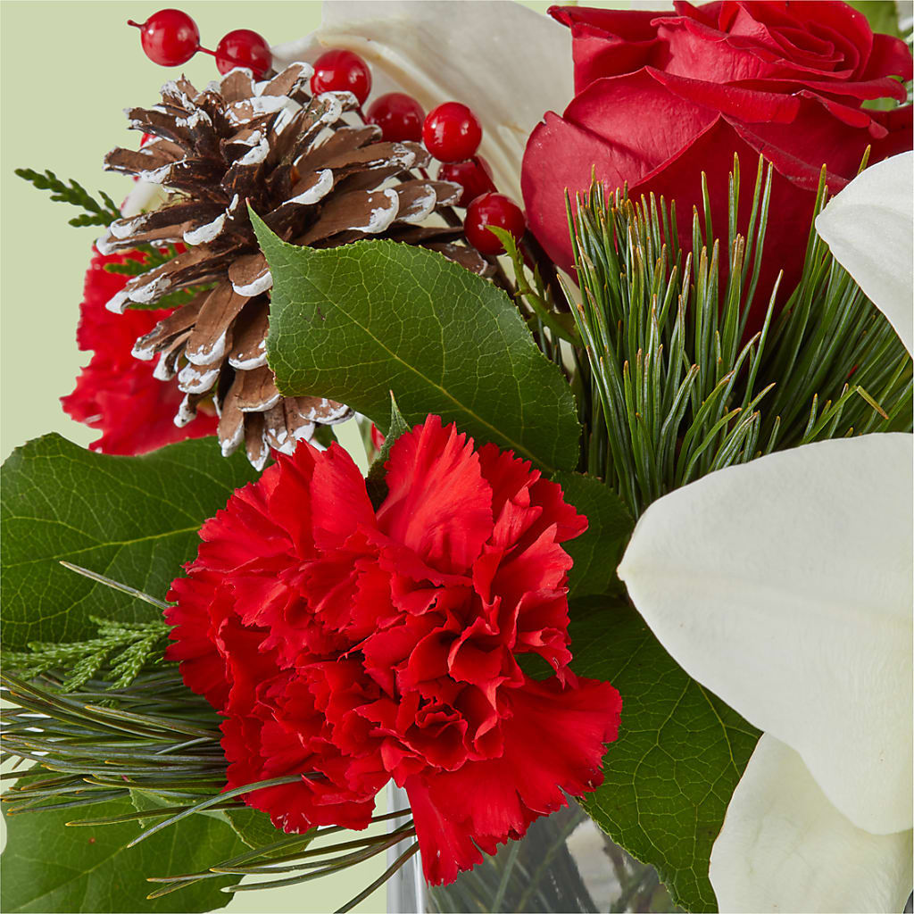 Glistening Icicles Bouquet – GARRISON DESIGNS FLORIST & INTERIORS, Huntington WV