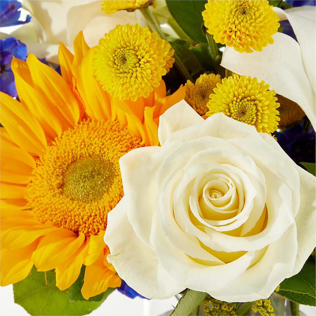 Stargazing Bouquet – GARRISON DESIGNS FLORIST & INTERIORS, Huntington WV