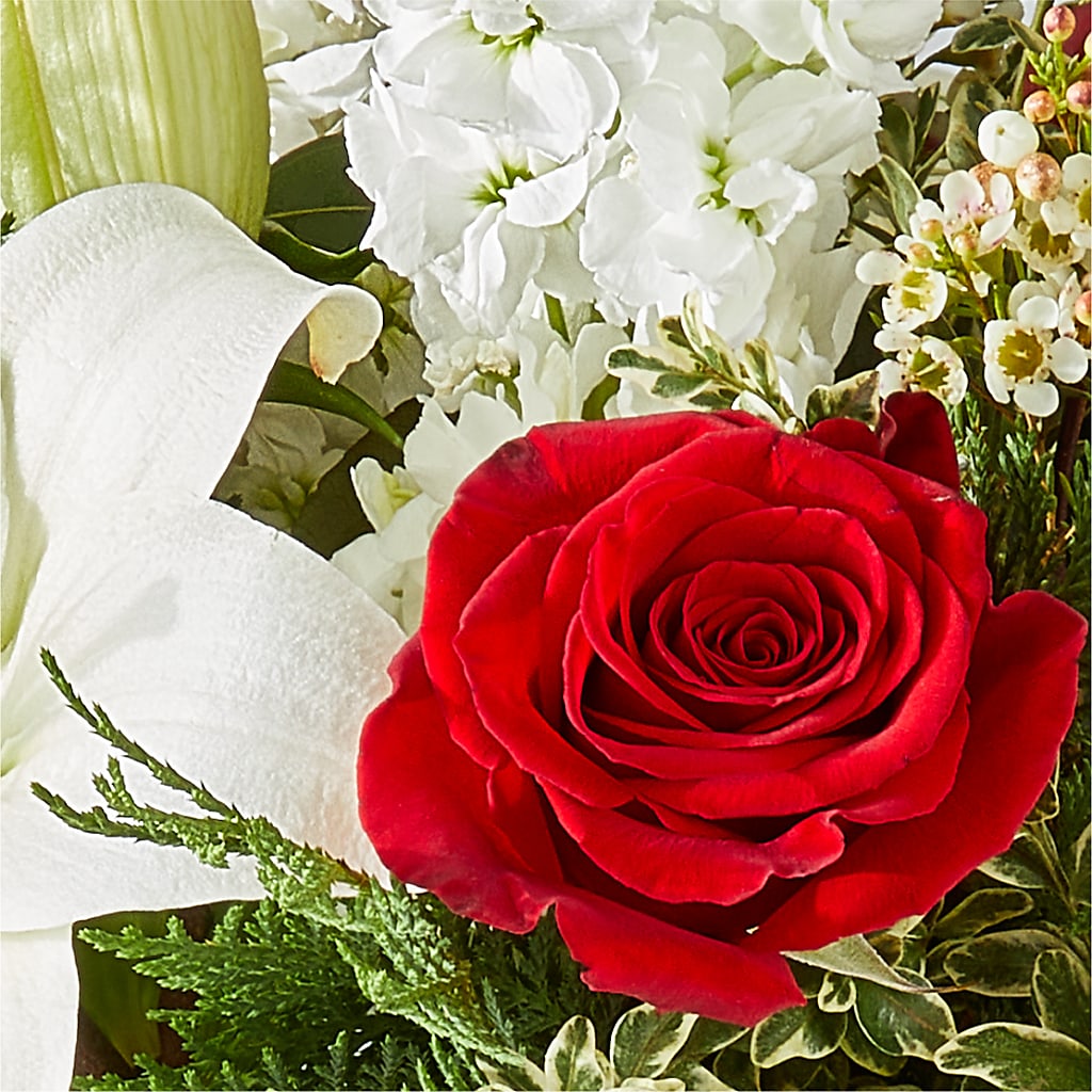 Twinkle Lights Bouquet – GARRISON DESIGNS FLORIST & INTERIORS, Huntington WV