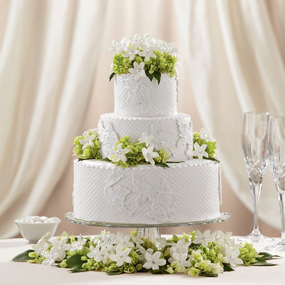 Bloom & Blossom Cake Decor – GARRISON DESIGNS FLORIST & INTERIORS, Huntington WV